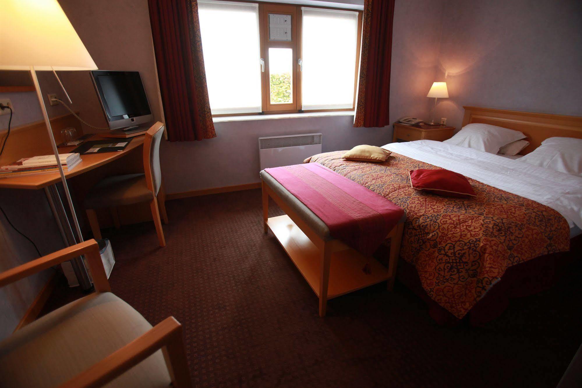 Hostellerie du Peiffeschof, The Originals Relais  Arlon Extérieur photo